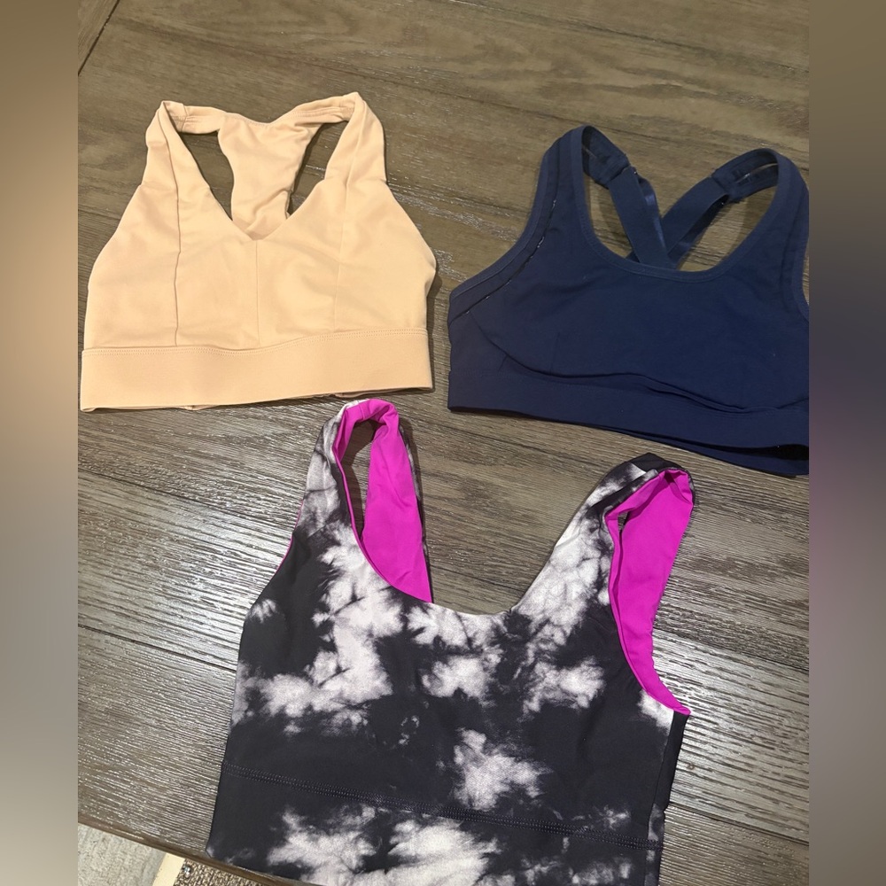 Fabletics Sports Bra Bundle (3) - Hot Pink/Tie Dye, Navy, Nude